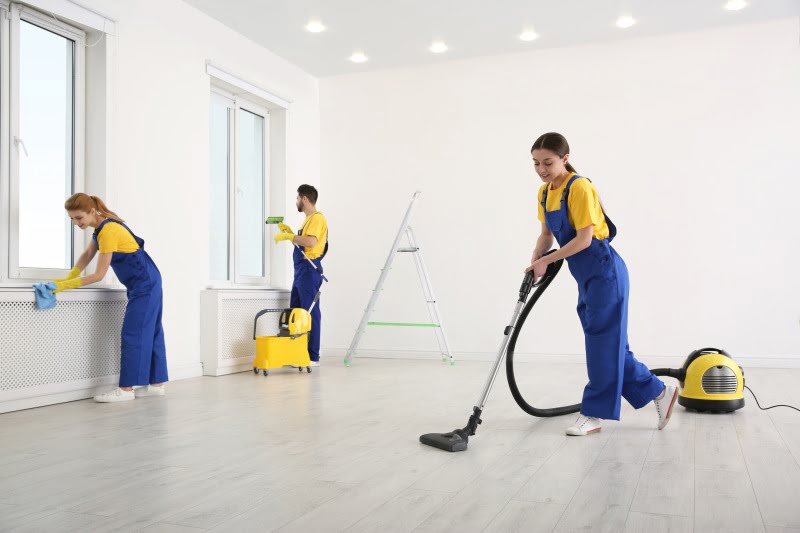 Industrial Facility Cleaning Oil Sands